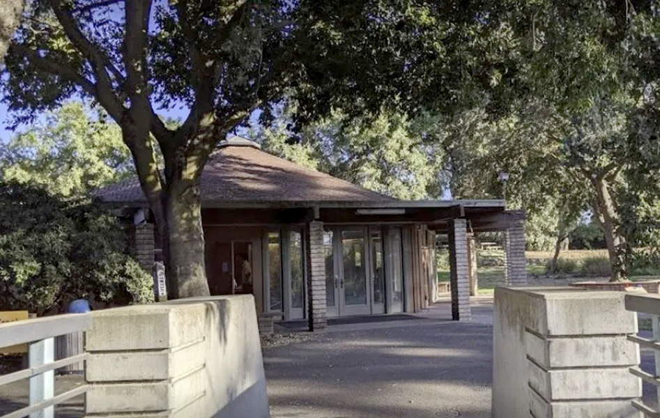 Putah Creek meeting lodge at UC Davis Arboretum